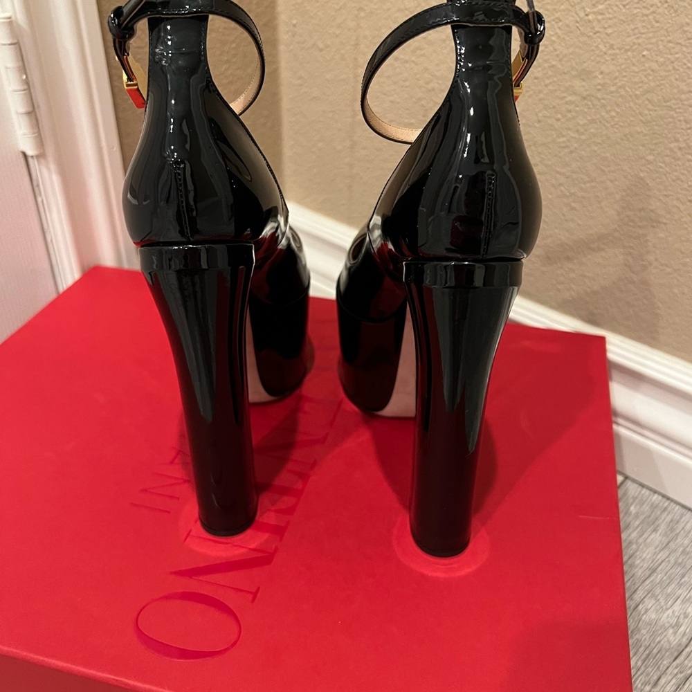 100% Authenticonly Used Once , Basically Brand New - image 3